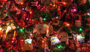 Preview wallpaper christmas tree, garlands, ornaments, toys, cat, new year, celebration