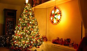 Preview wallpaper christmas tree, gifts, garlands, ornaments, toys, home, holiday, christmas, new year
