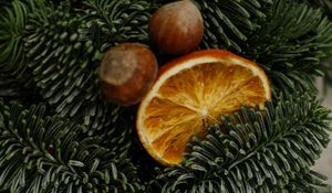 Preview wallpaper christmas tree, oranges, slices, nuts, decorations, new year, christmas