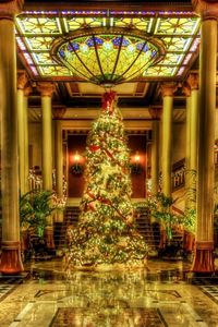 Preview wallpaper christmas tree, ornaments, garlands, hall, columns