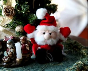 Preview wallpaper christmas tree, santa claus, candles, toys, stand