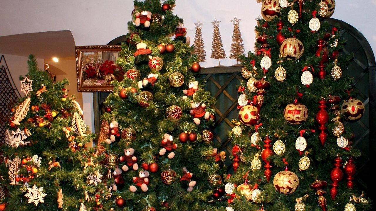 Wallpaper christmas tree, three, decorations, christmas, new year, holiday