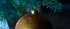 Preview wallpaper christmas tree toy, ball, tree, branches, new year, holiday