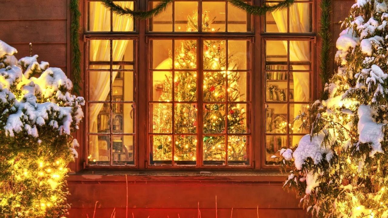 Wallpaper christmas trees, christmas, new year, garlands, window