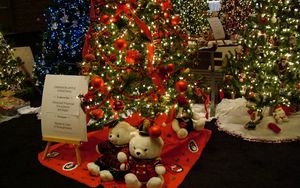 Preview wallpaper christmas trees, ornaments, shop, garlands, toys, teddy bear