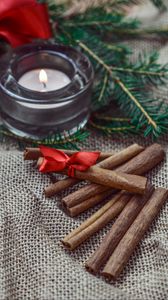 Preview wallpaper cinnamon, chopsticks, christmas, new year, candle