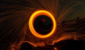 Preview wallpaper circle, sparks, freezelight, long exposure, silhouette, dark