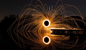 Preview wallpaper circles, light, freezelight, sparks, reflection, night