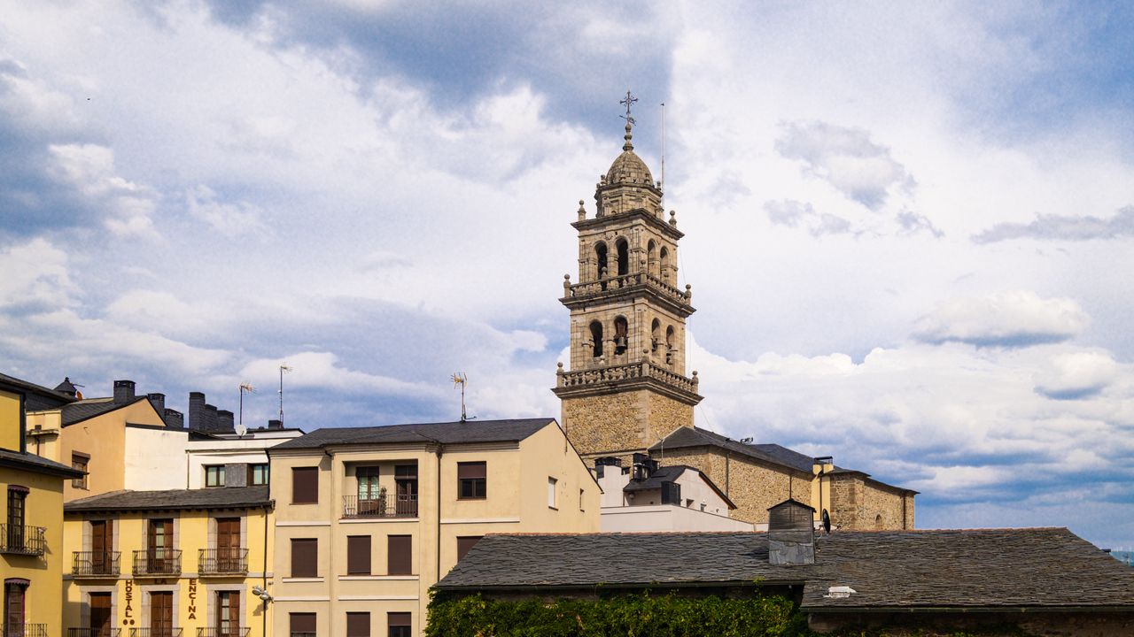 Wallpaper city, architecture, clouds, windows