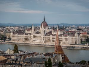 Preview wallpaper city, buildings, river, architecture, old, budapest