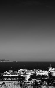 Preview wallpaper city, evening, black white, building, castle