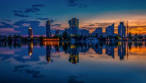 Preview wallpaper city, evening, reflection