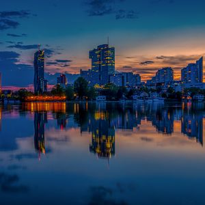 Preview wallpaper city, evening, reflection