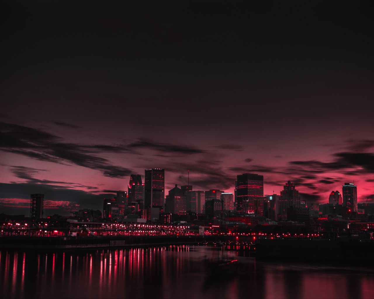 2 экран города. Ночной пейзаж города. Красный город. Ночной город красный. Тёмный город.