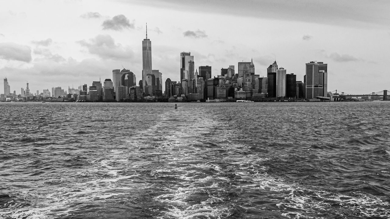 Wallpaper city, river, new york, manhattan, black and white