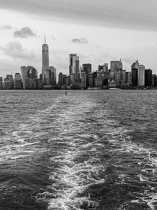 Preview wallpaper city, river, new york, manhattan, black and white