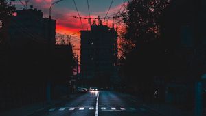 Preview wallpaper city, sunset, clouds, street, movement
