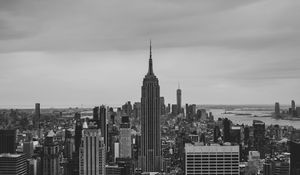 Preview wallpaper city, tower, bw