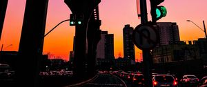 Preview wallpaper city, traffic, sunset, traffic light, sky