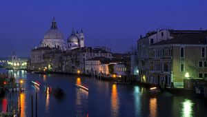 Preview wallpaper city, venice, the city on the water, italy, lights, bright, light, night, night city, water, lighting, house, building, construction, architecture, dome