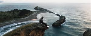 Preview wallpaper cliff, sea, alone, solitude, new zealand