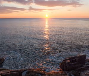 Preview wallpaper cliffs, coast, sea, sunset, glare
