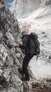 Preview wallpaper climber, man, equipment, rocks