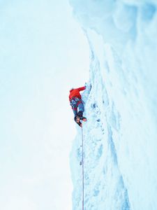 Preview wallpaper climber, snow, mountain, climbing