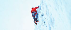 Preview wallpaper climber, snow, mountain, climbing