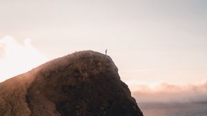 Preview wallpaper clipping, silhouette, loneliness, high, steep