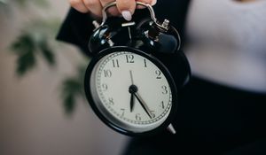 Preview wallpaper clock, alarm clock, hand, time