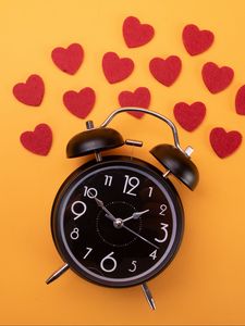 Preview wallpaper clock, alarm clock, time, hearts, orange