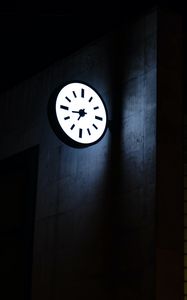 Preview wallpaper clock, dial, backlight, building, dark