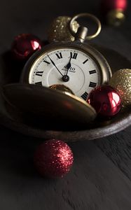 Preview wallpaper clock, time, balls, sequins, aesthetics