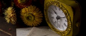 Preview wallpaper clock, writing, vintage, aesthetics