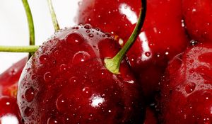 Preview wallpaper close-up, cherry, drops, red