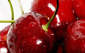 Preview wallpaper close-up, cherry, drops, red