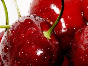 Preview wallpaper close-up, cherry, drops, red