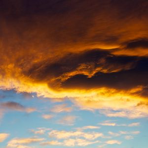 Preview wallpaper cloud, decline, sky, light, darkness, orange, gray