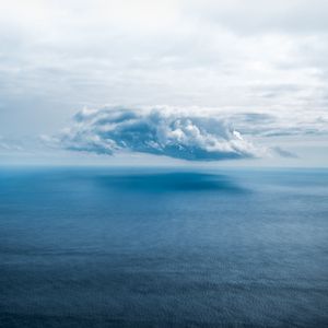 Preview wallpaper cloud, horizon, sea, sky, porous