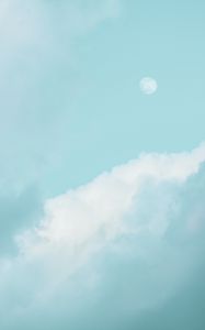 Preview wallpaper cloud, moon, sky, blue