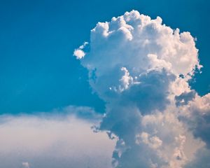 Preview wallpaper cloud, volume, white, blue, sky, column