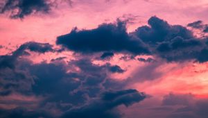 Preview wallpaper clouds, evening, sunset, sky, pink