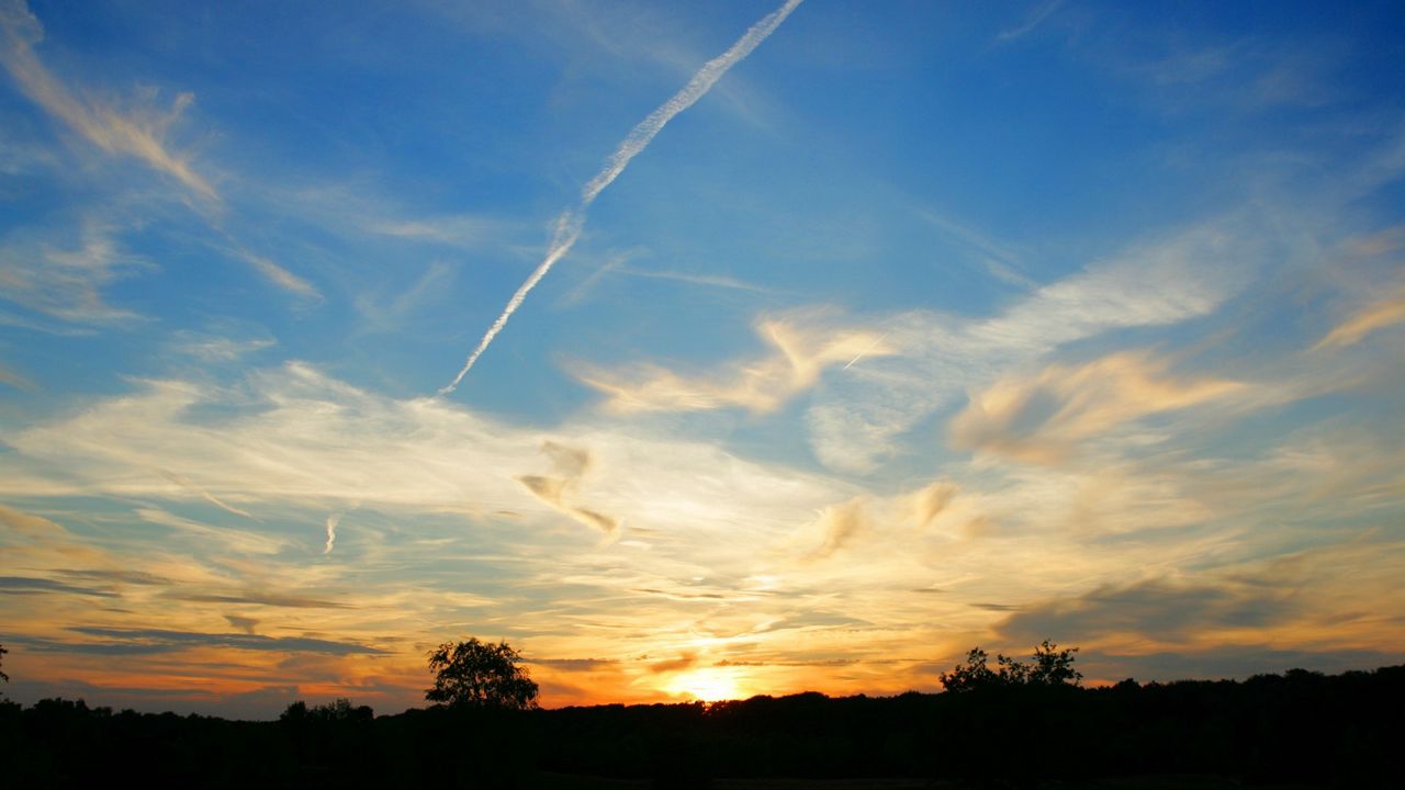 Wallpaper clouds, evening, traces, sky, horizon