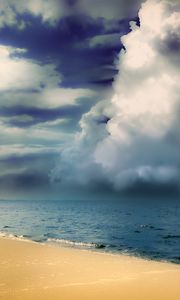 Preview wallpaper clouds, fluffy, volume, massive, sea, coast