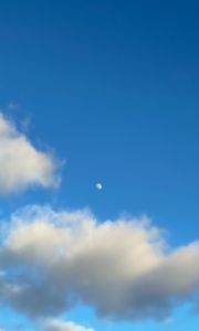 Preview wallpaper clouds, moon, sky, blue