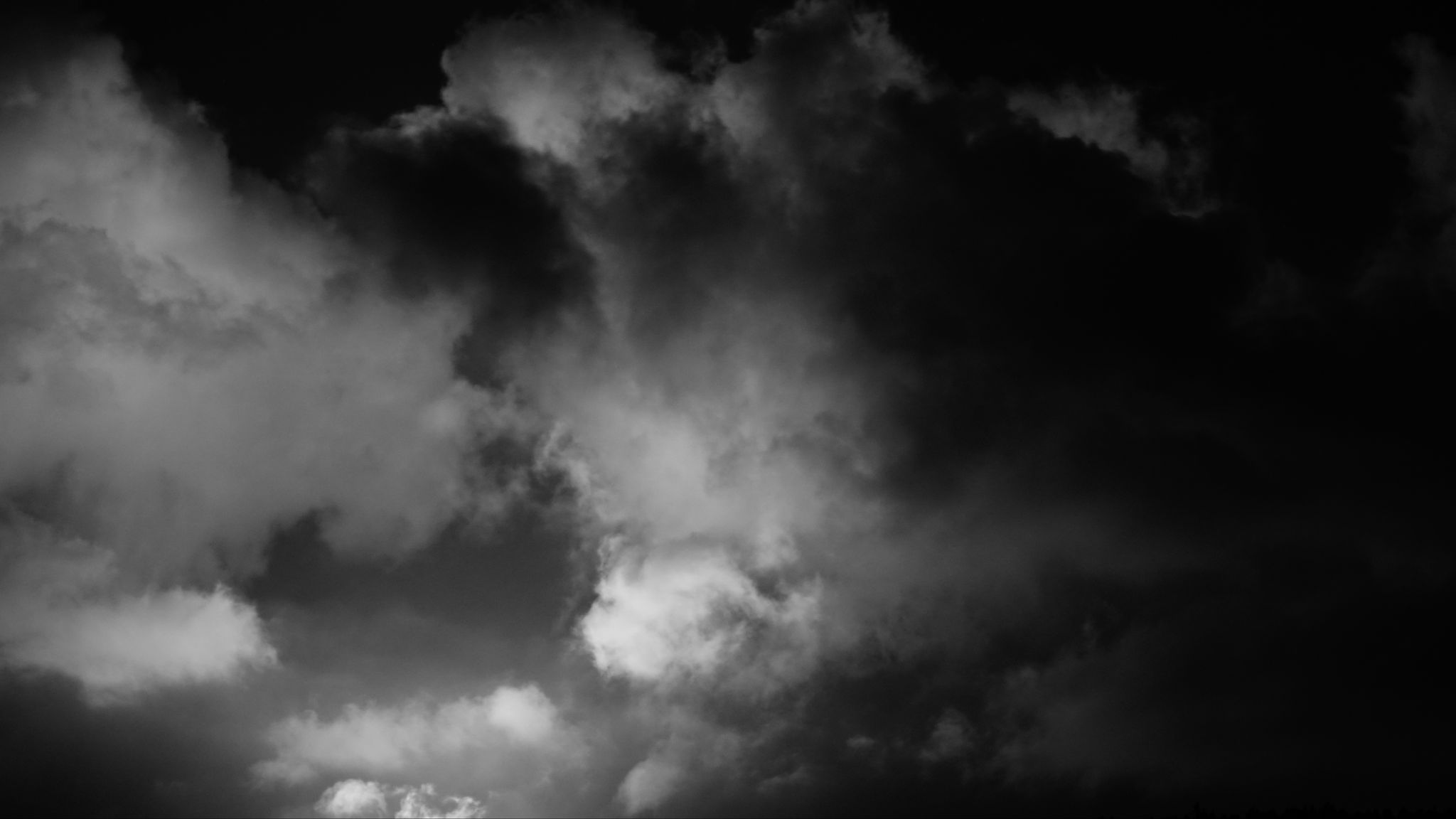 2048x1152 Wallpaper clouds, sky, dark, bw