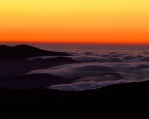 Preview wallpaper clouds, sky, height, tops, orange