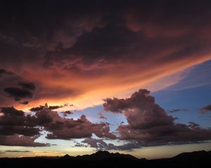 Preview wallpaper clouds, sky, mountains, overcast
