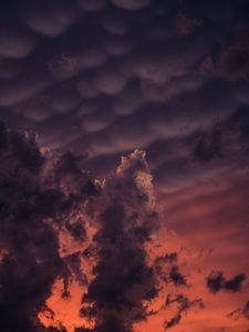 Preview wallpaper clouds, sky, night, dark, porous